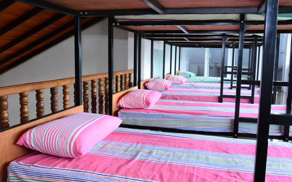 Bed & Breakfast City 2*