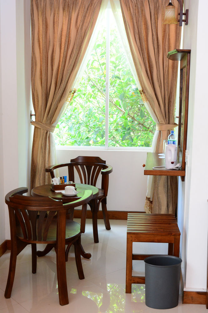 City 2* Kandy